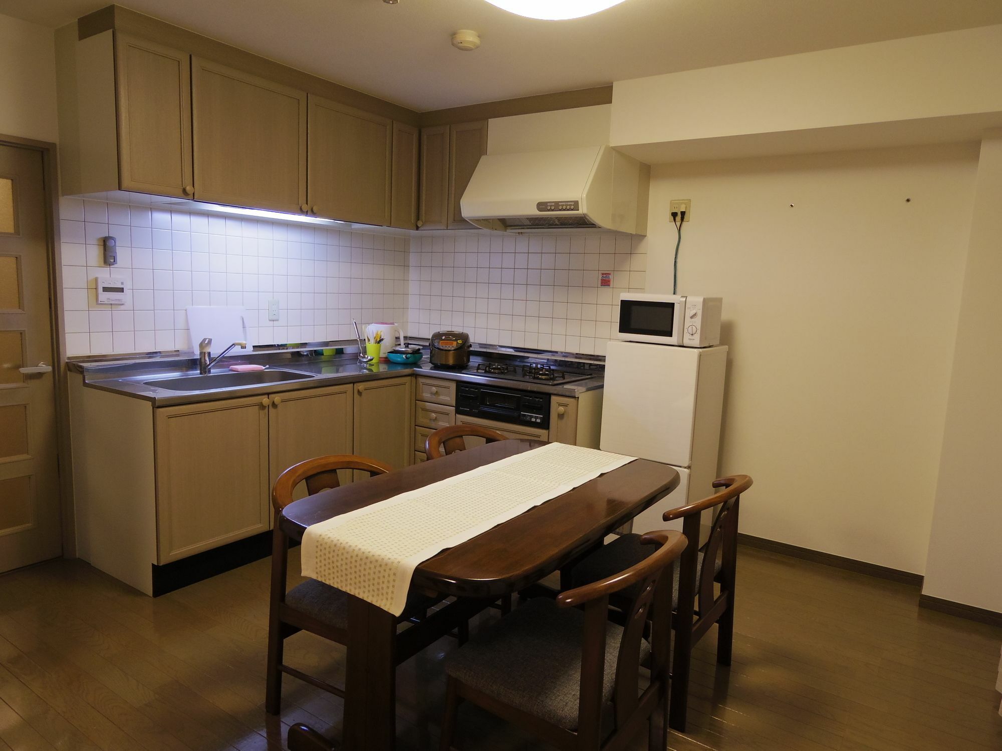 Rakuhaku Inn Токио Экстерьер фото